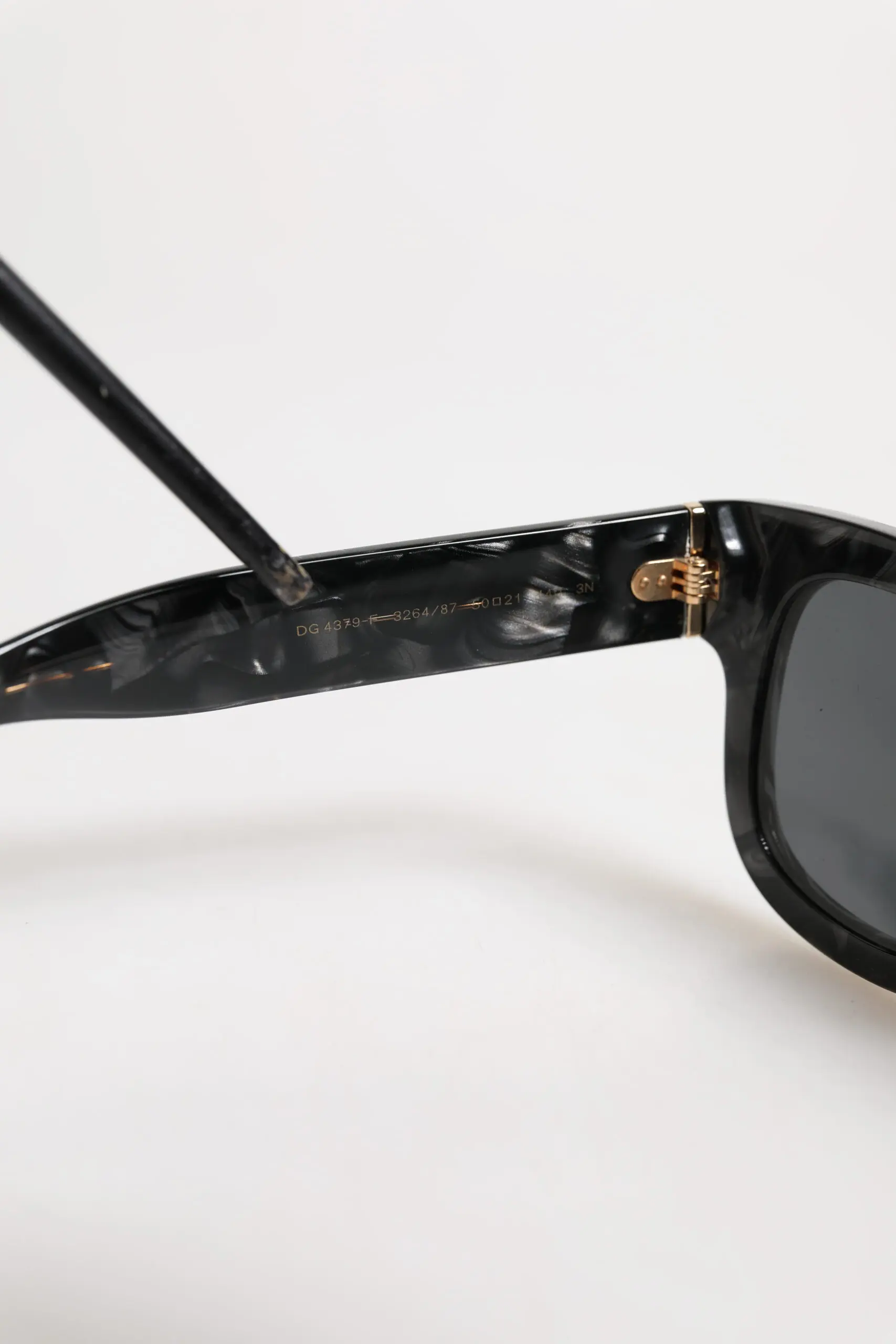 Солнцезащитные очки Dolce & Gabbana Domenico