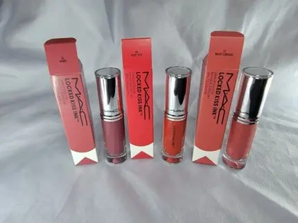 Помада MAC Cosmetics