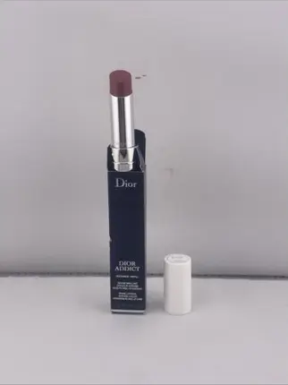 Помада Christian Dior Dior Addict Refill Увлажняющая помада с интенсивным цветом