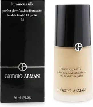 Тональная основа Luminous Silk от Giorgio Armani