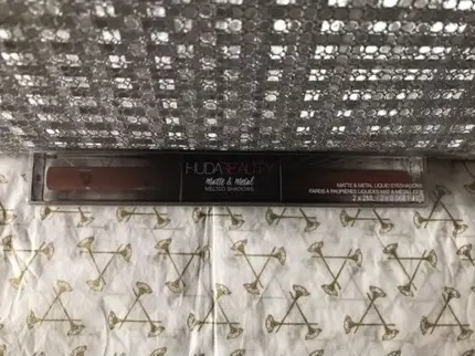 Подводка для глаз Melted Shadows Huda Beauty Матовая & Металлическая