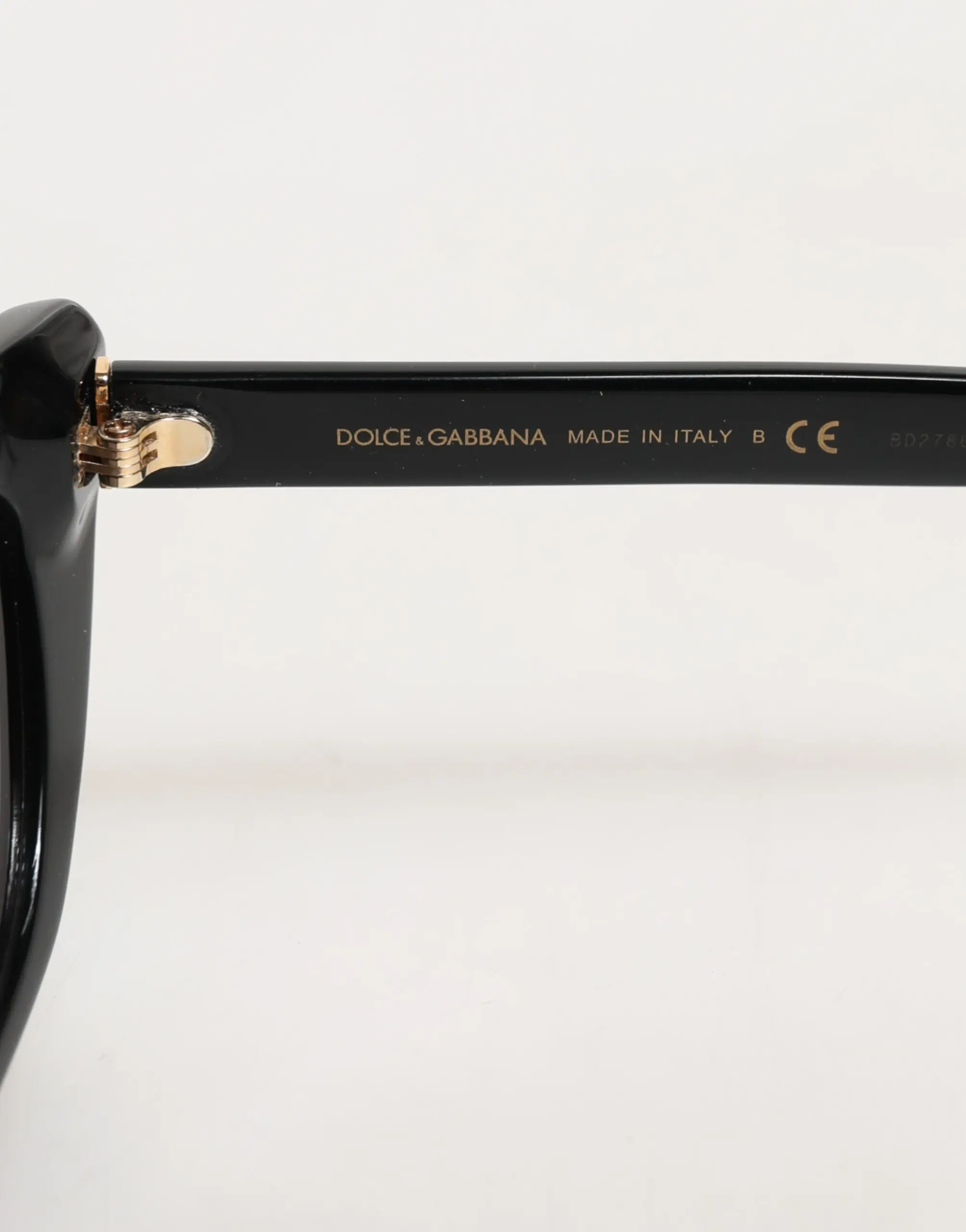 Солнцезащитные очки Dolce & Gabbana Black Re-Edition