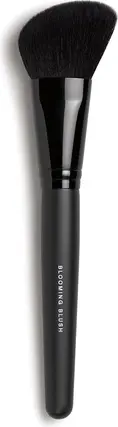 Кисть Bareminerals Blooming Blush Brush