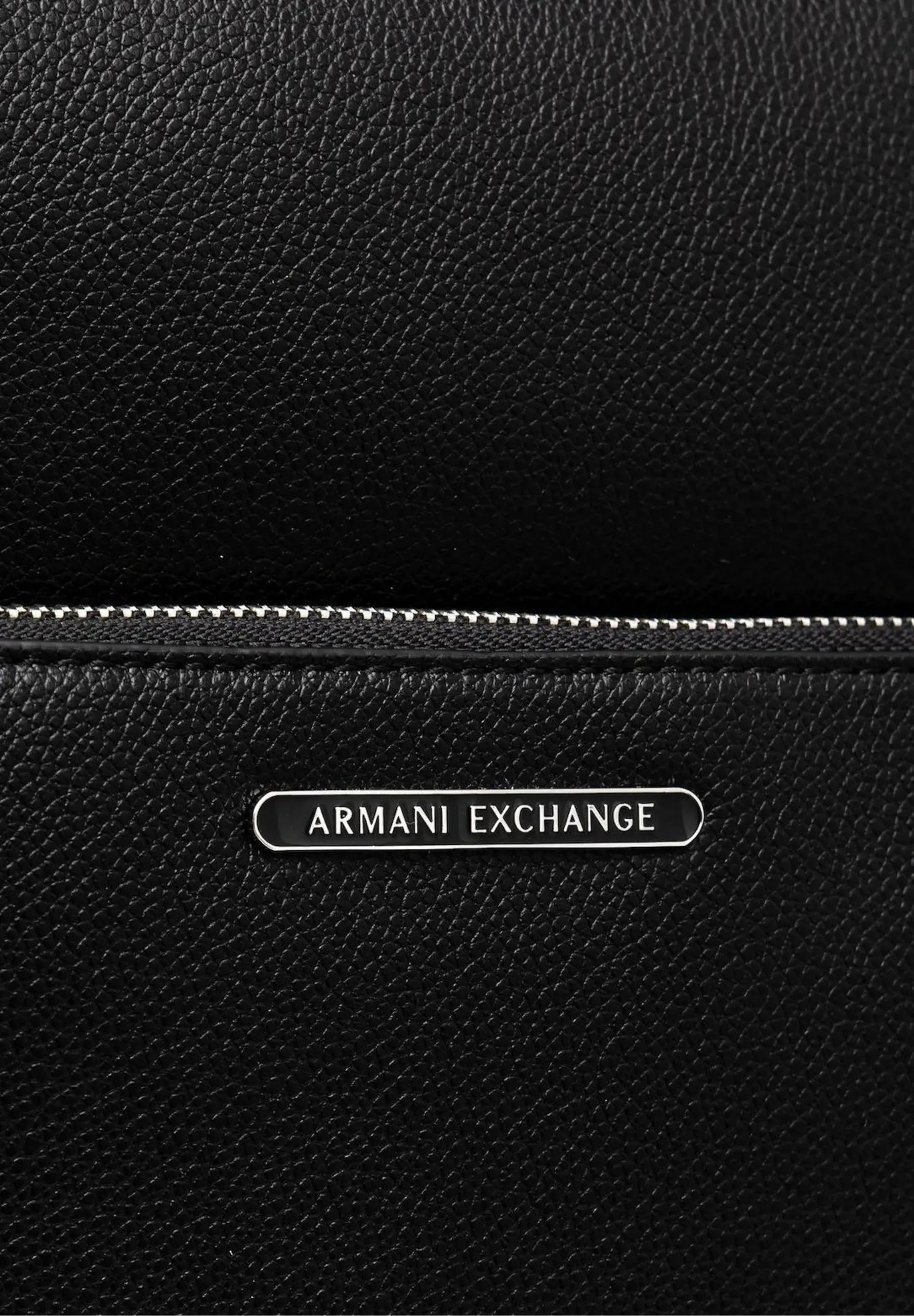 Сумки Armani Exchange