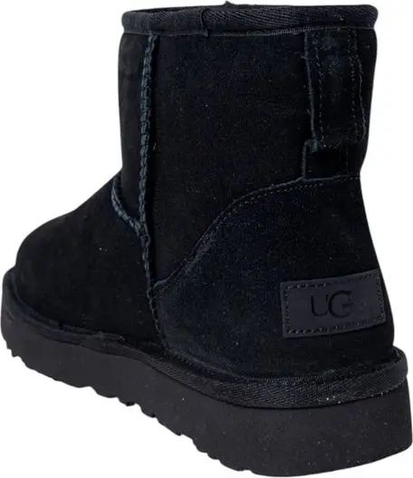 Ботинки UGG Classic Mini II