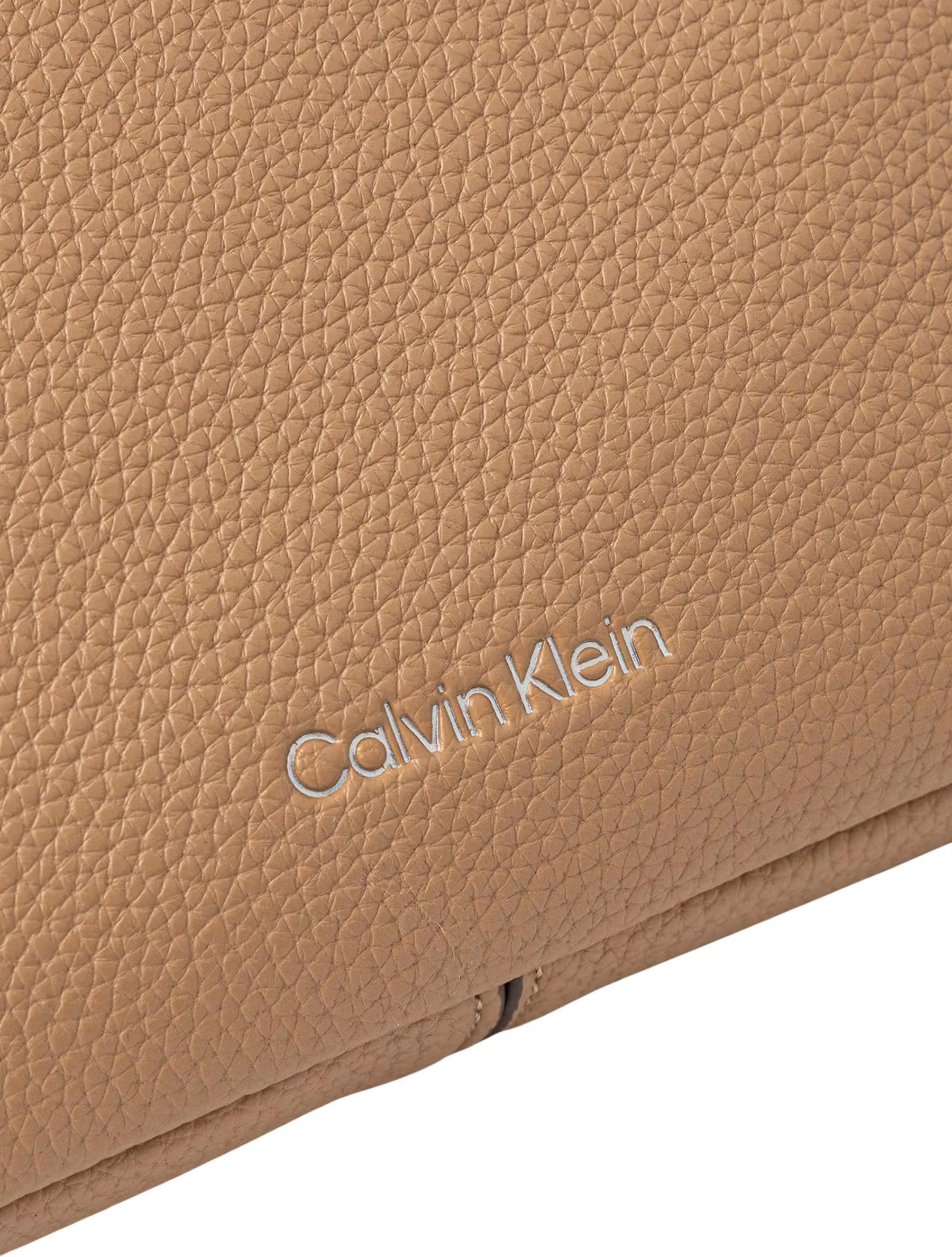 Сумки Calvin Klein