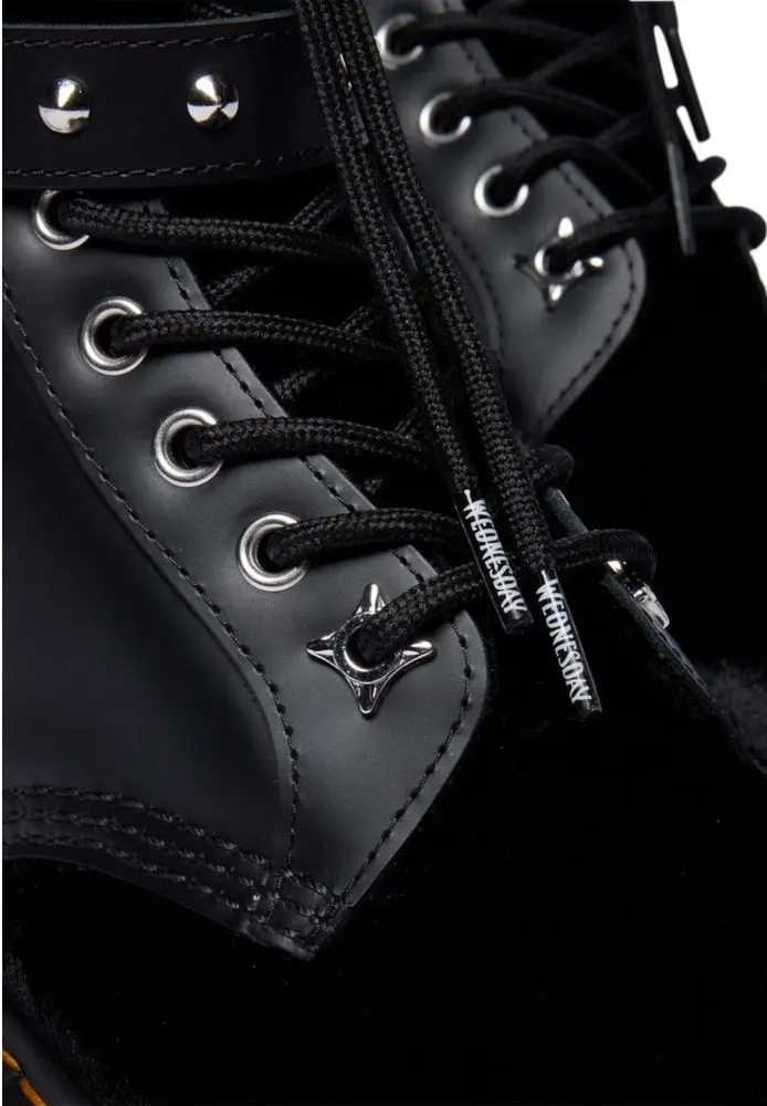 Чёрные кожаные ботинки Dr. Martens на шнуровке