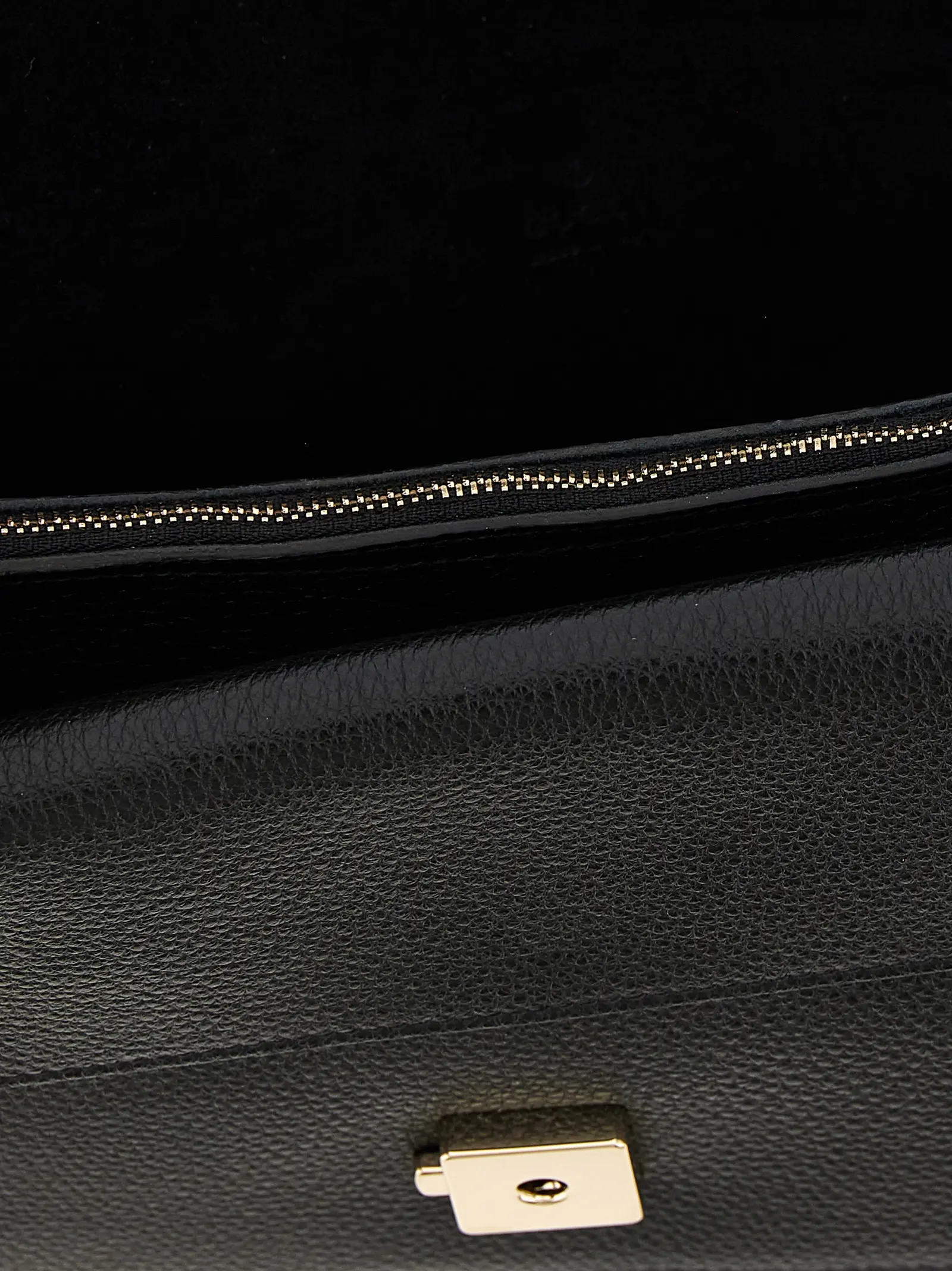 Shoulder Bag Gucci Black Calfskin
