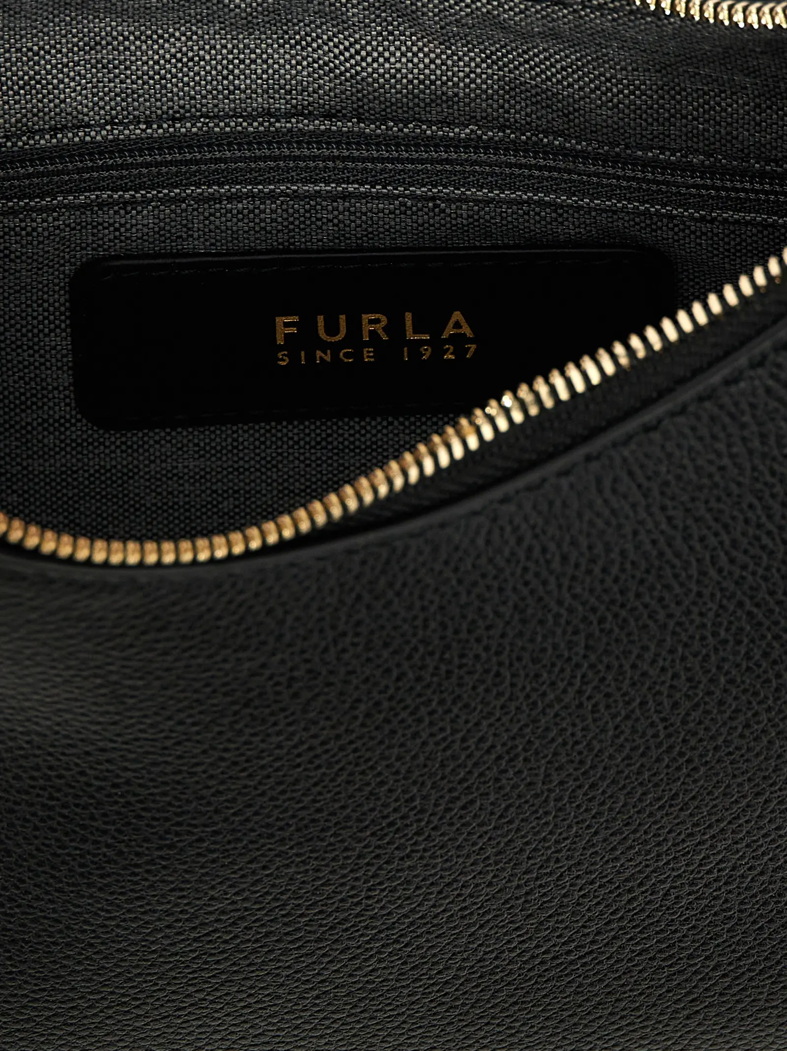 Сумка на плечо Furla