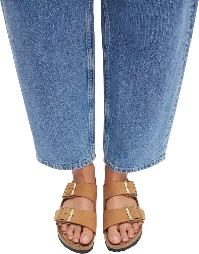 Сандалии на плоской подошве Birkenstock Arizona BB