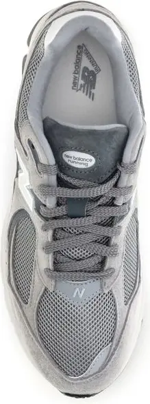 Спортивные кроссовки New Balance 2002R