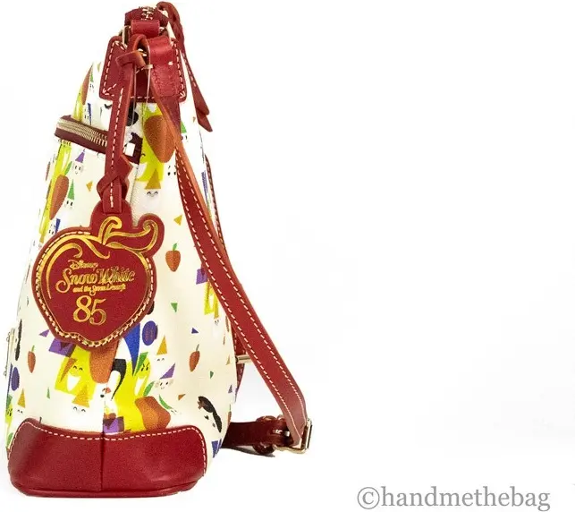 Сумка через плечо Dooney & Bourke, 85-я годовщина Белоснежки и семи гномов