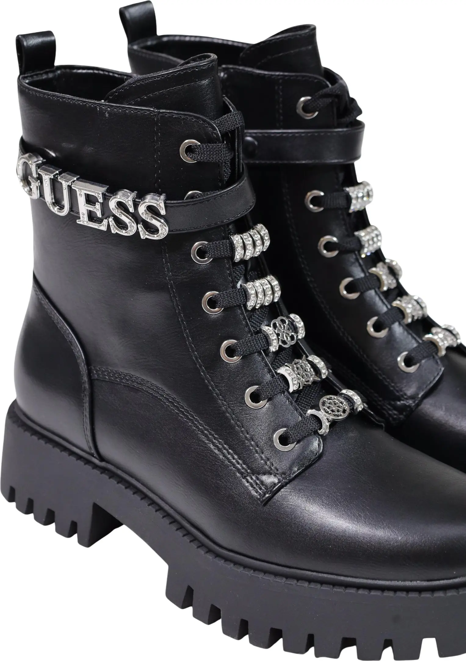Ботинки GUESS