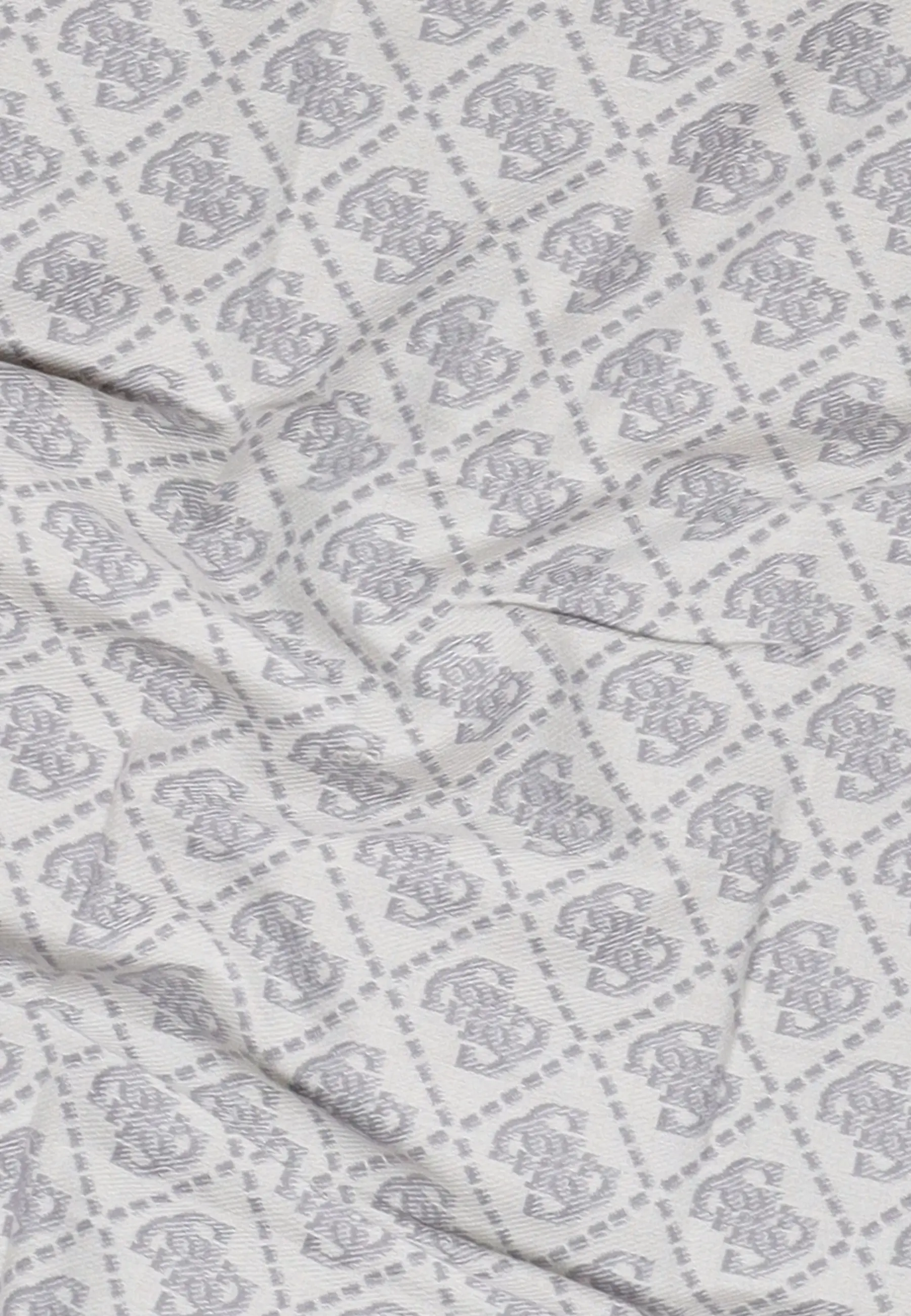 Шарф GUESS