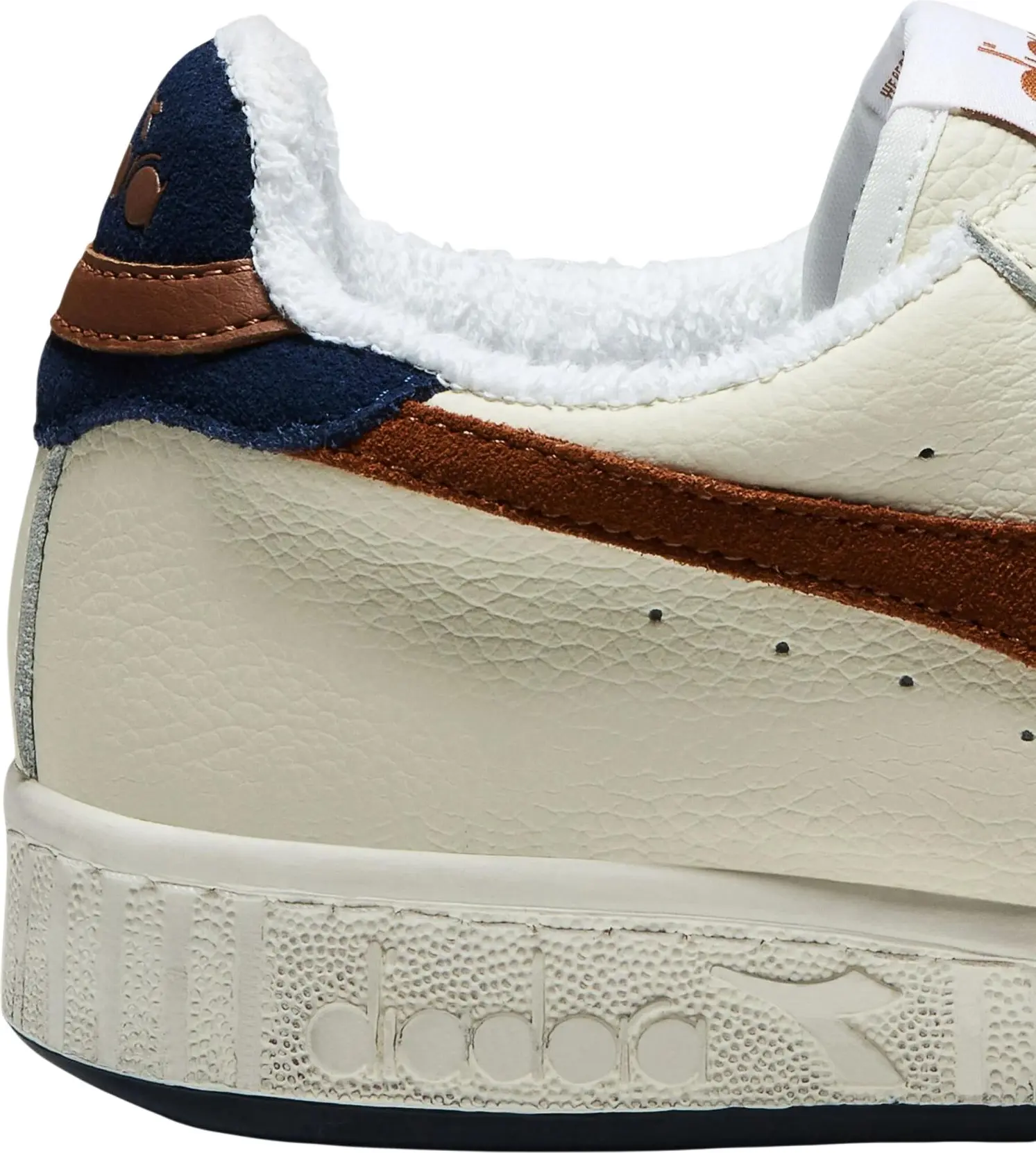 Кроссовки Diadora