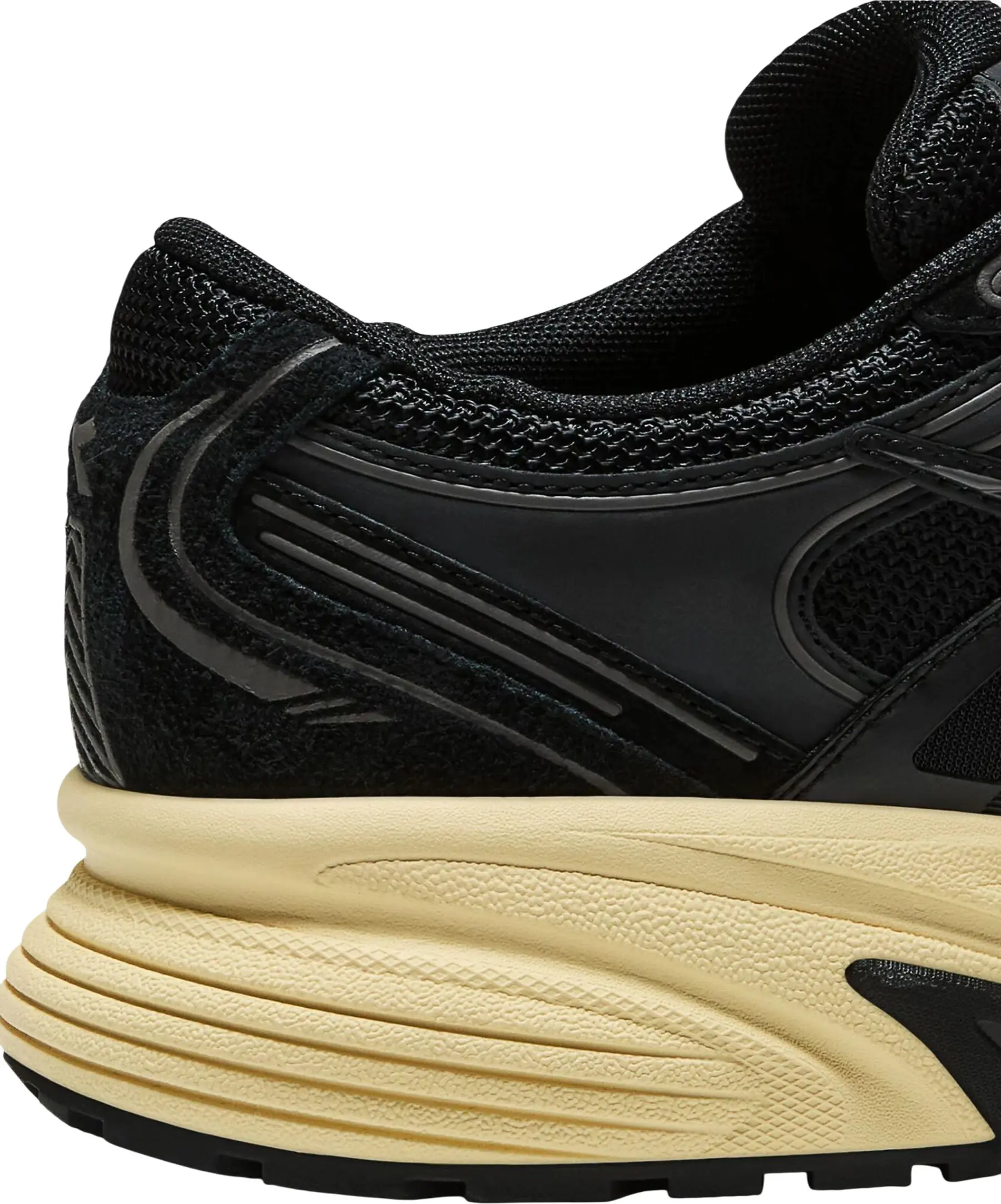 Кроссовки Diadora