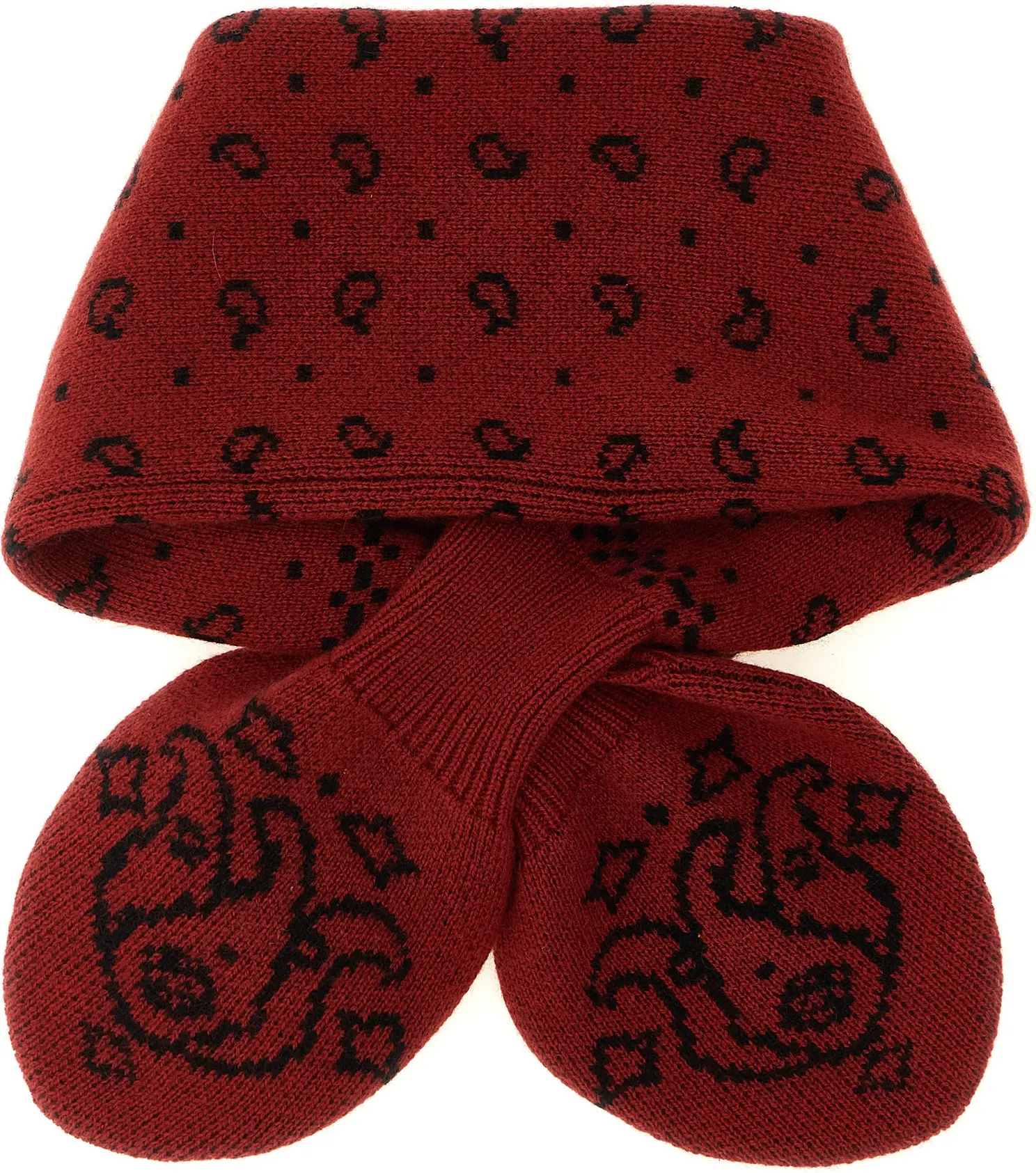 Scarf Guest in Residence