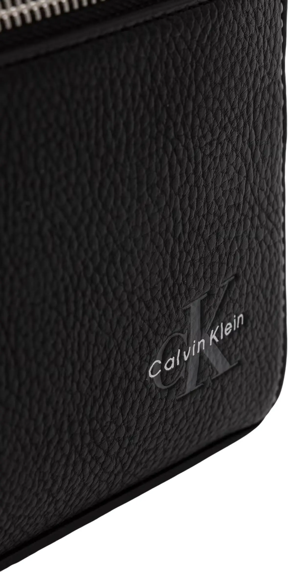 Сумки Calvin Klein