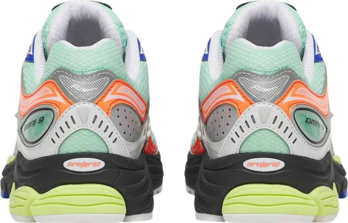 Кроссовки Saucony