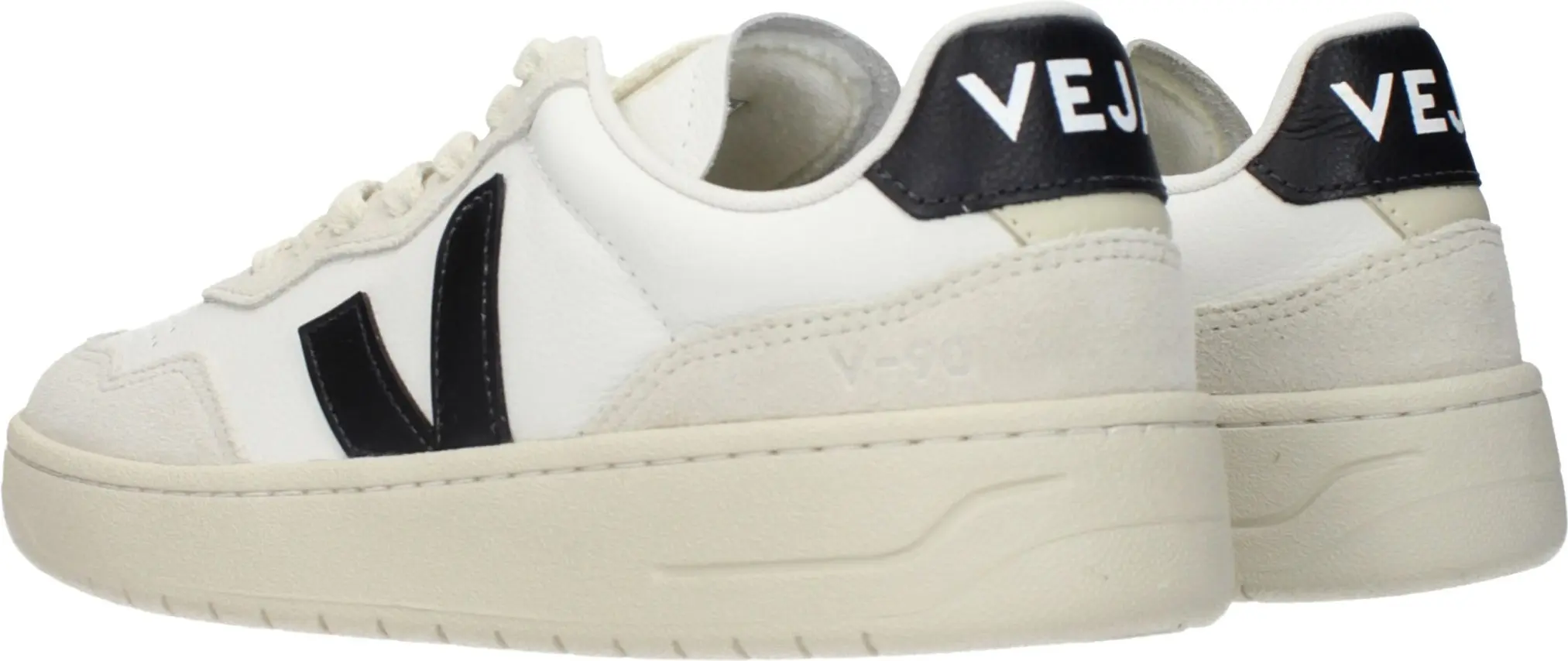 Кроссовки Veja