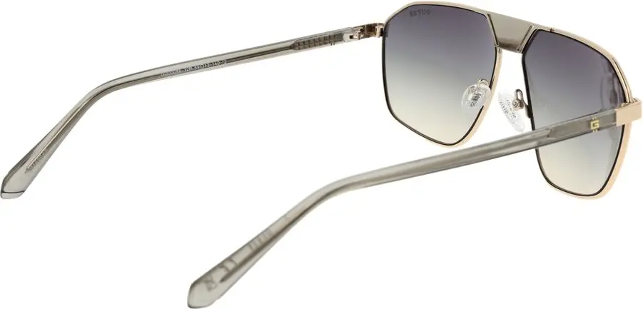 Солнцезащитные очки GUESS