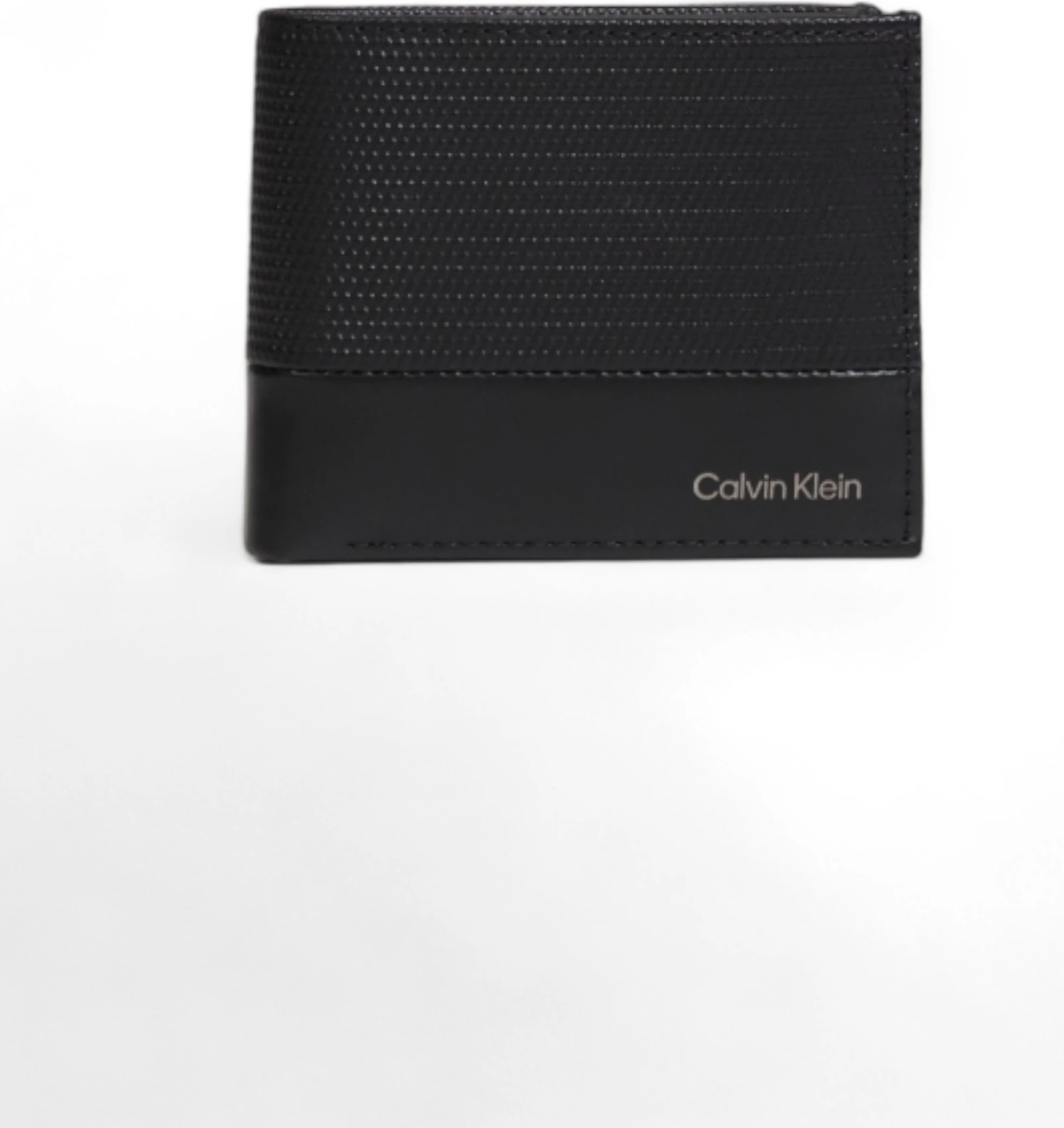 Кошельки Calvin Klein