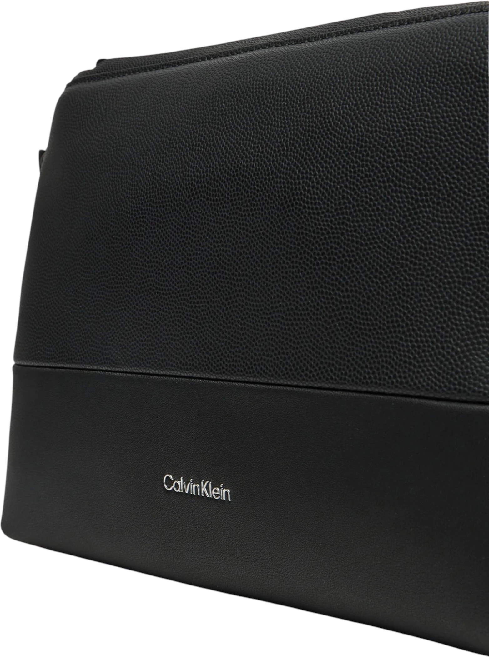 Сумки Calvin Klein