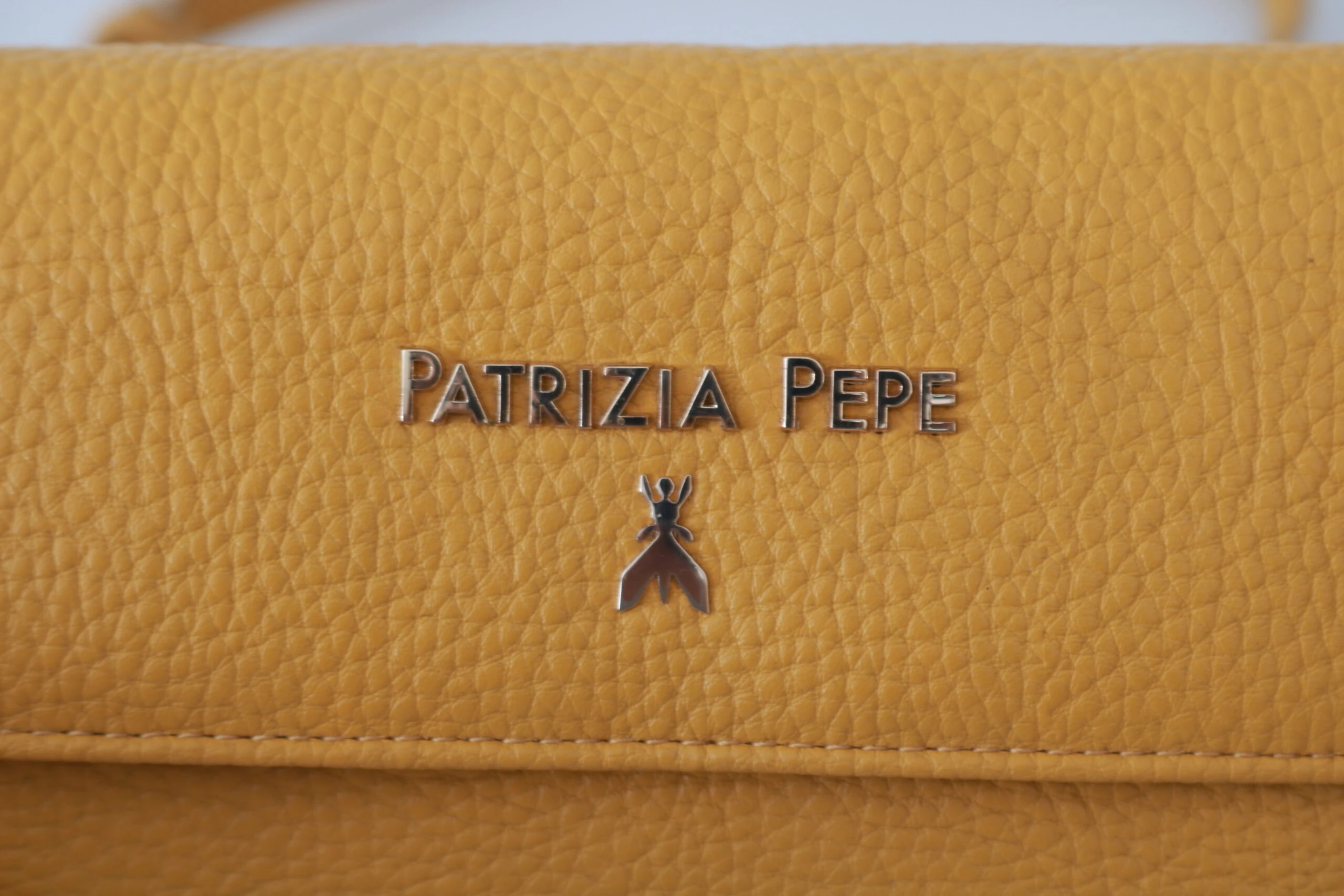 Сумка через плечо Patrizia Pepe Chic Желтая Кожа