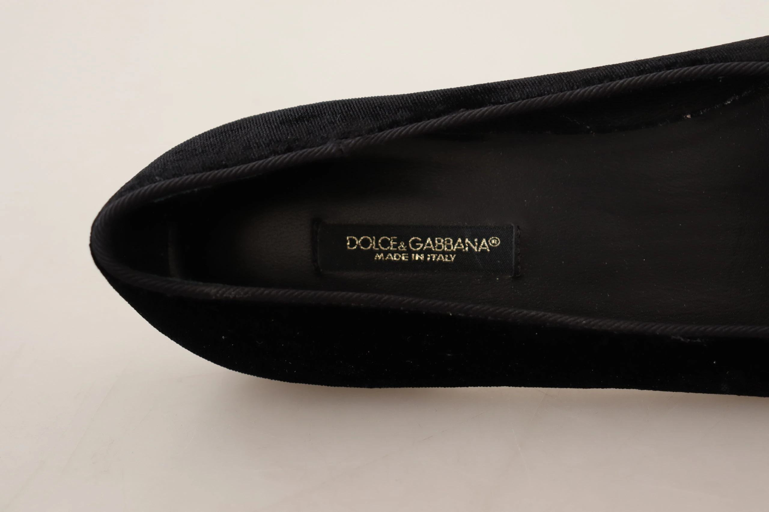 Туфли без каблука Dolce & Gabbana Черный, нашивка "Священное Сердце"