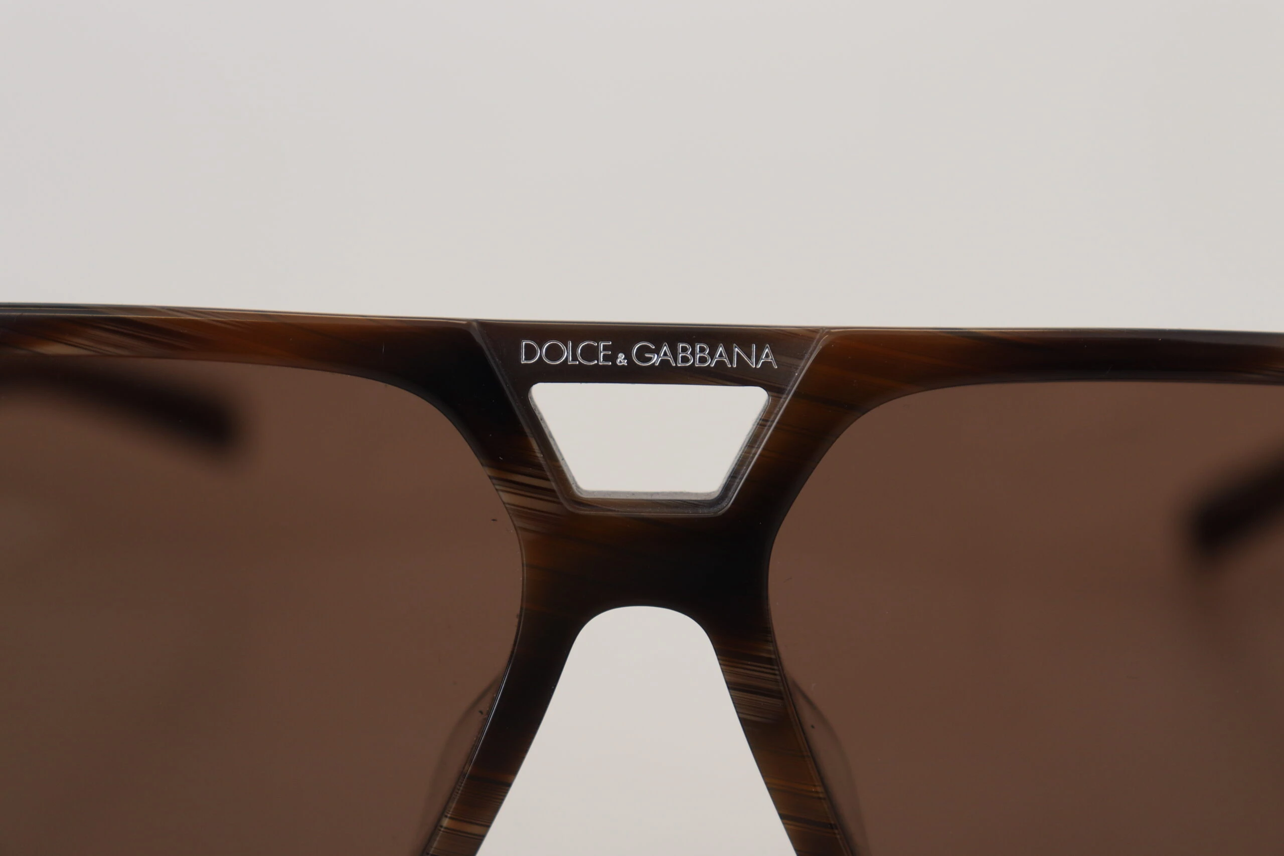 Солнцезащитные очки Dolce & Gabbana