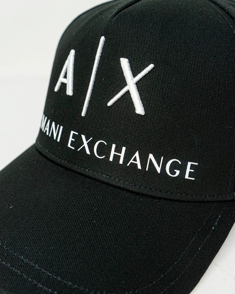 Бейсбольная кепка Armani Exchange