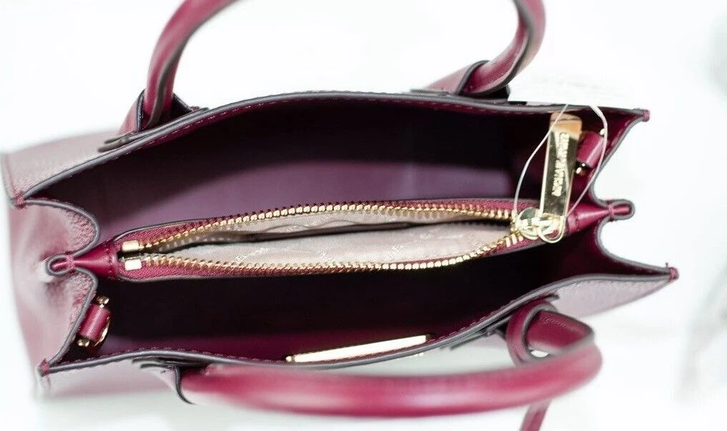 Сумка Michael Kors Mercer Medium Messenger через плечо