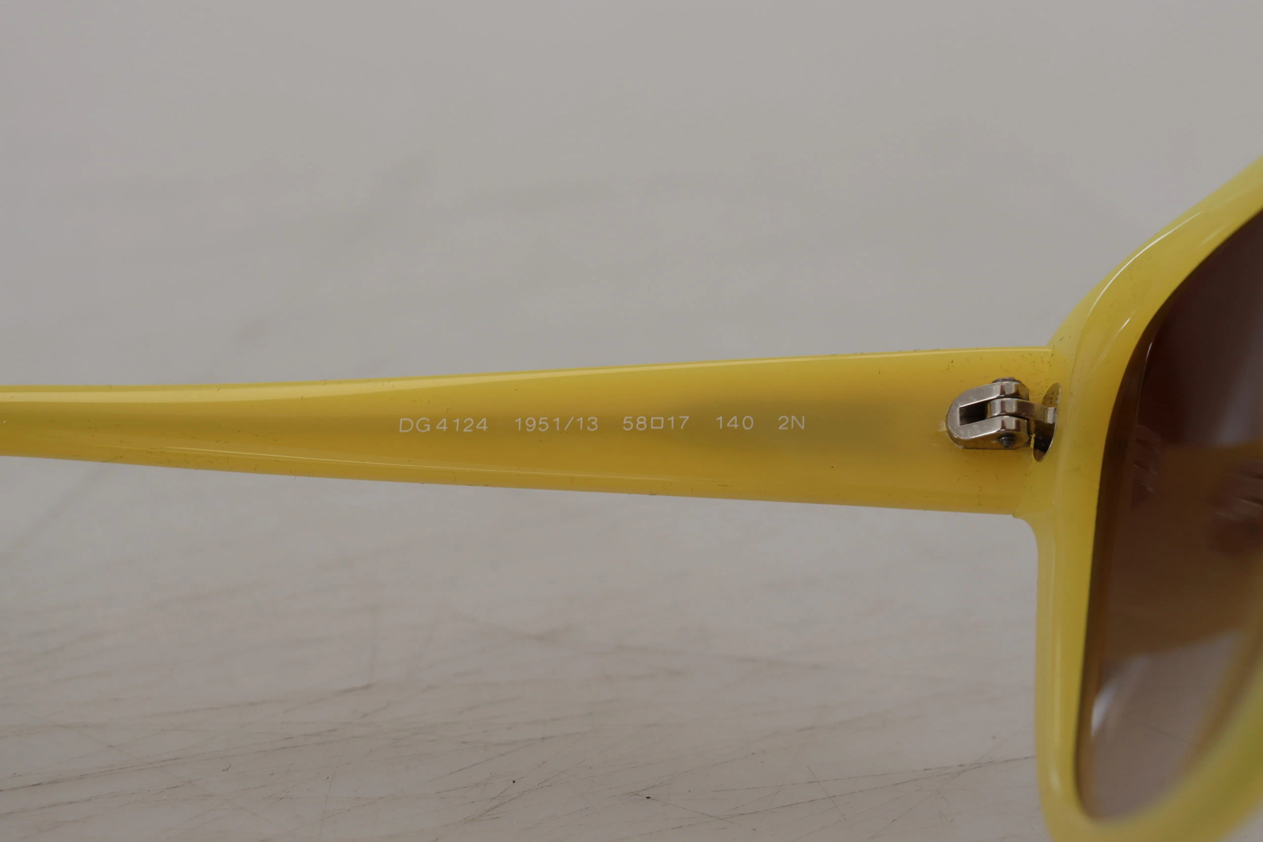 Солнцезащитные очки Dolce & Gabbana Chic Yellow Acetate Gradient