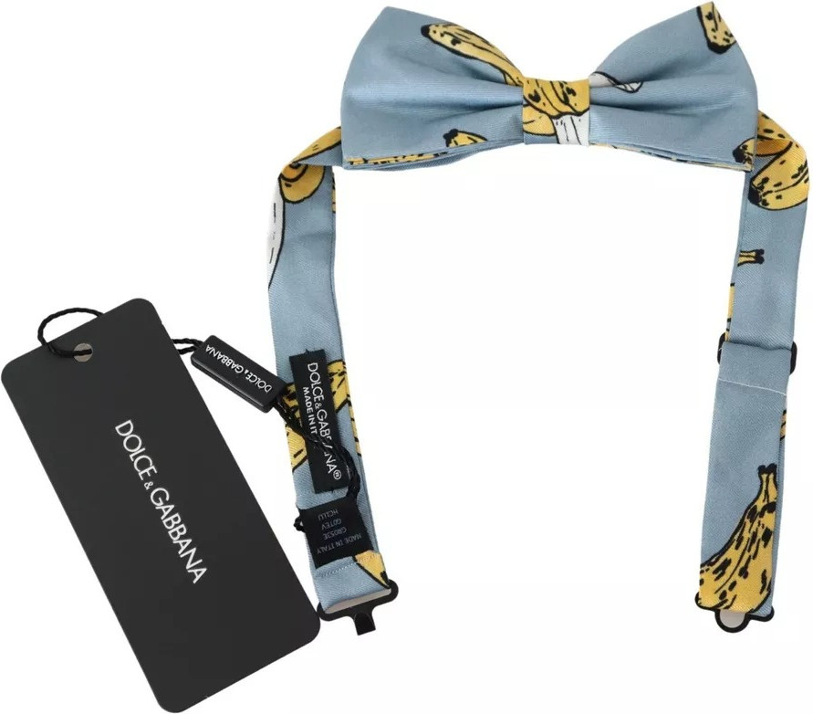 Галстук-бабочка Dolce & Gabbana нежно-голубого цвета с принтом «Бананы»