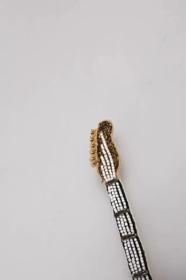 Брошь Dolce & Gabbana Guitar Pin Brooch