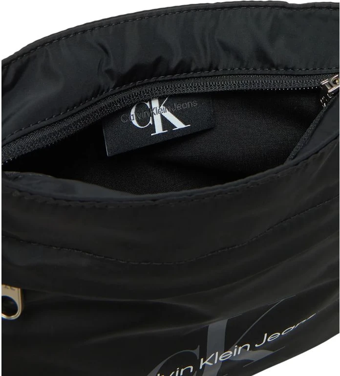 Сумка через плечо Calvin Klein Jeans SPORT ESSENTIALS FLATPACK