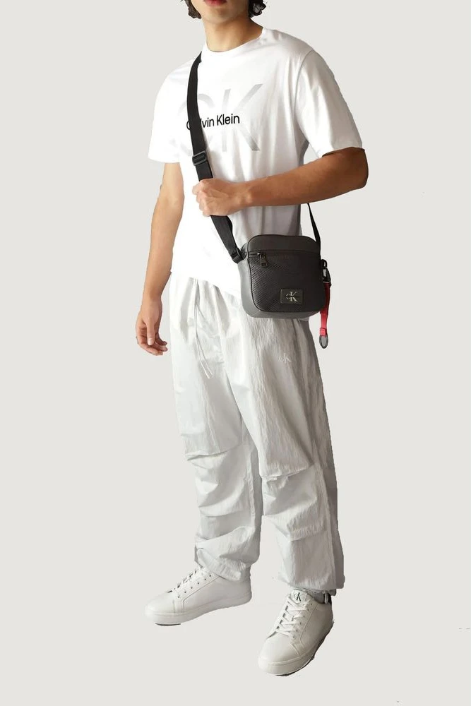 Сумка через плечо Calvin Klein Jeans TAGGED SQUARE CAMERA
