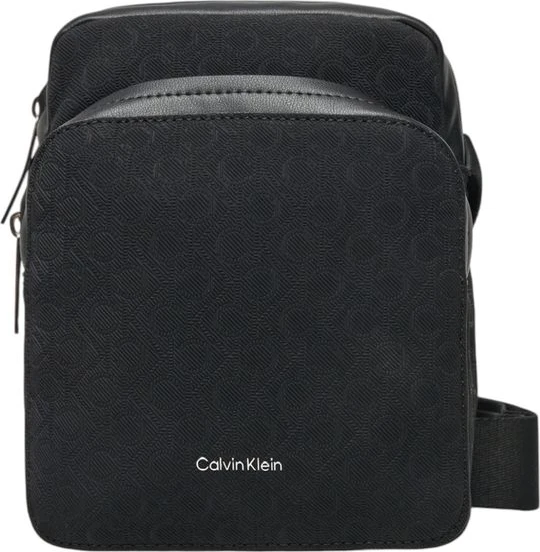 Сумка-мессенджер Calvin Klein