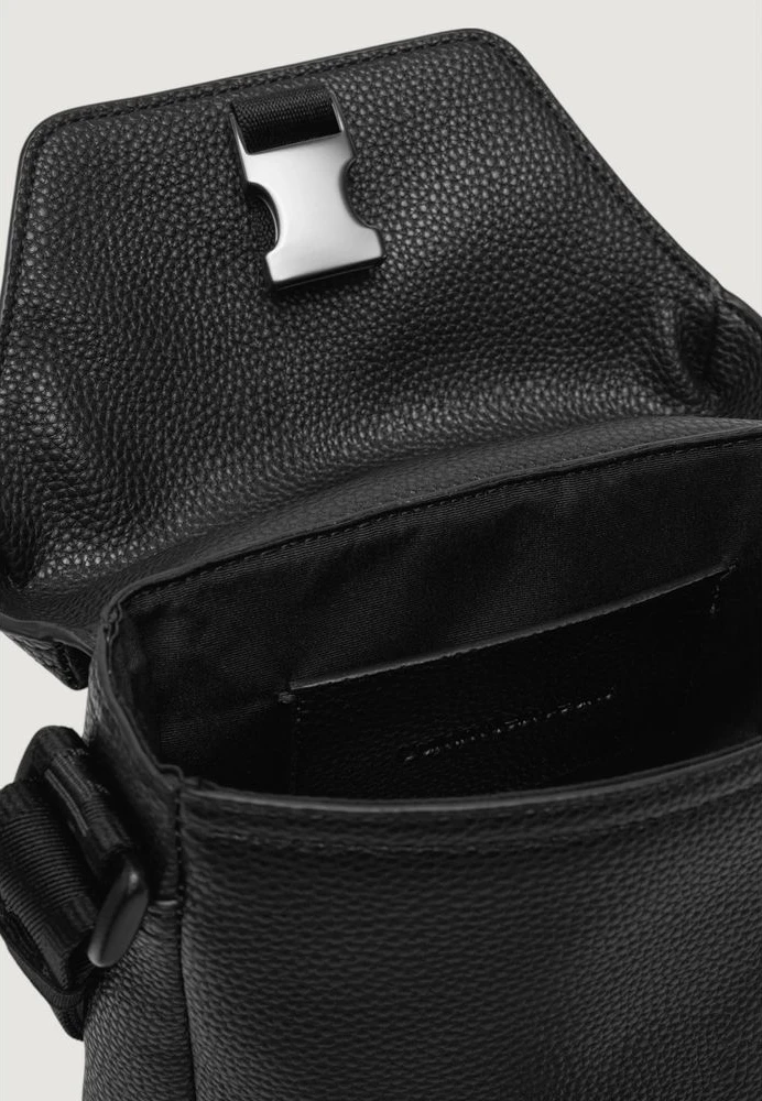 Сумка через плечо Calvin Klein OVER WEBBING REPORTER