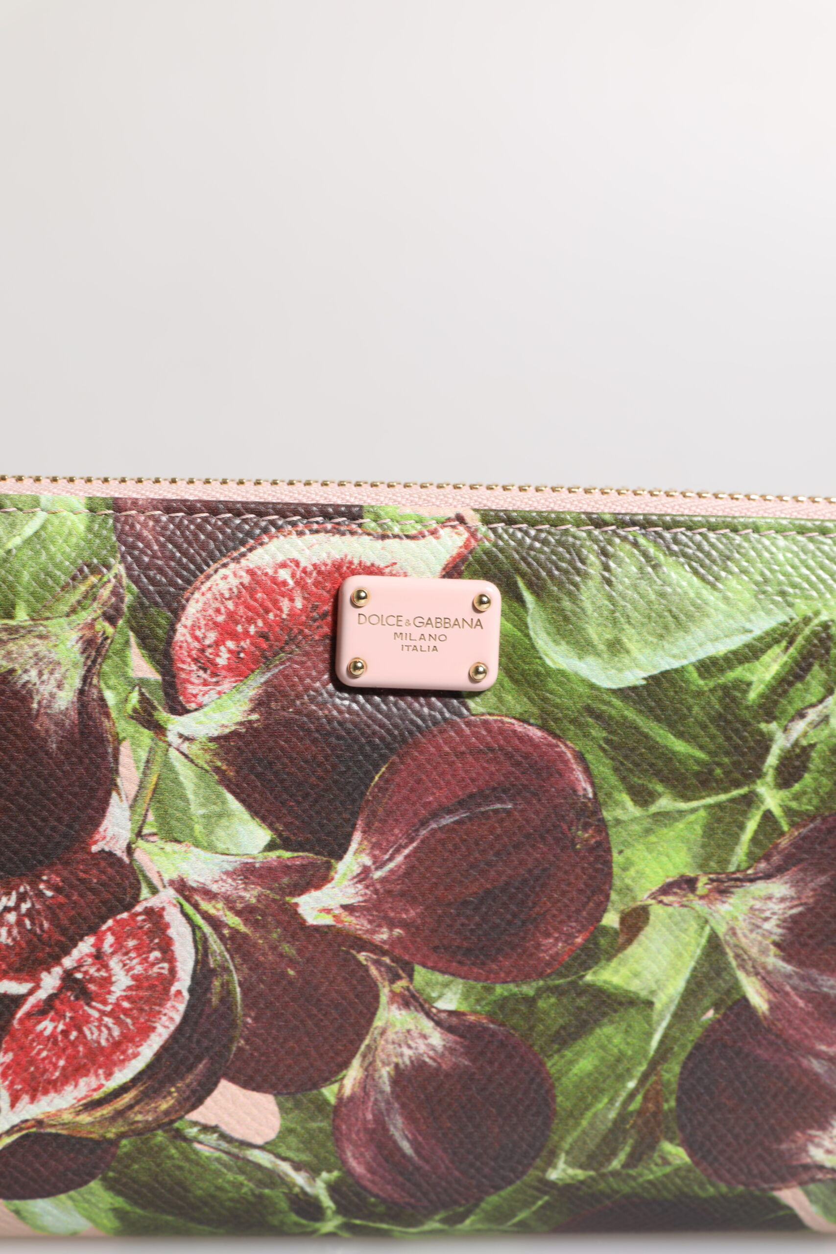 Кошелек Zip Around Continental от Dolce & Gabbana