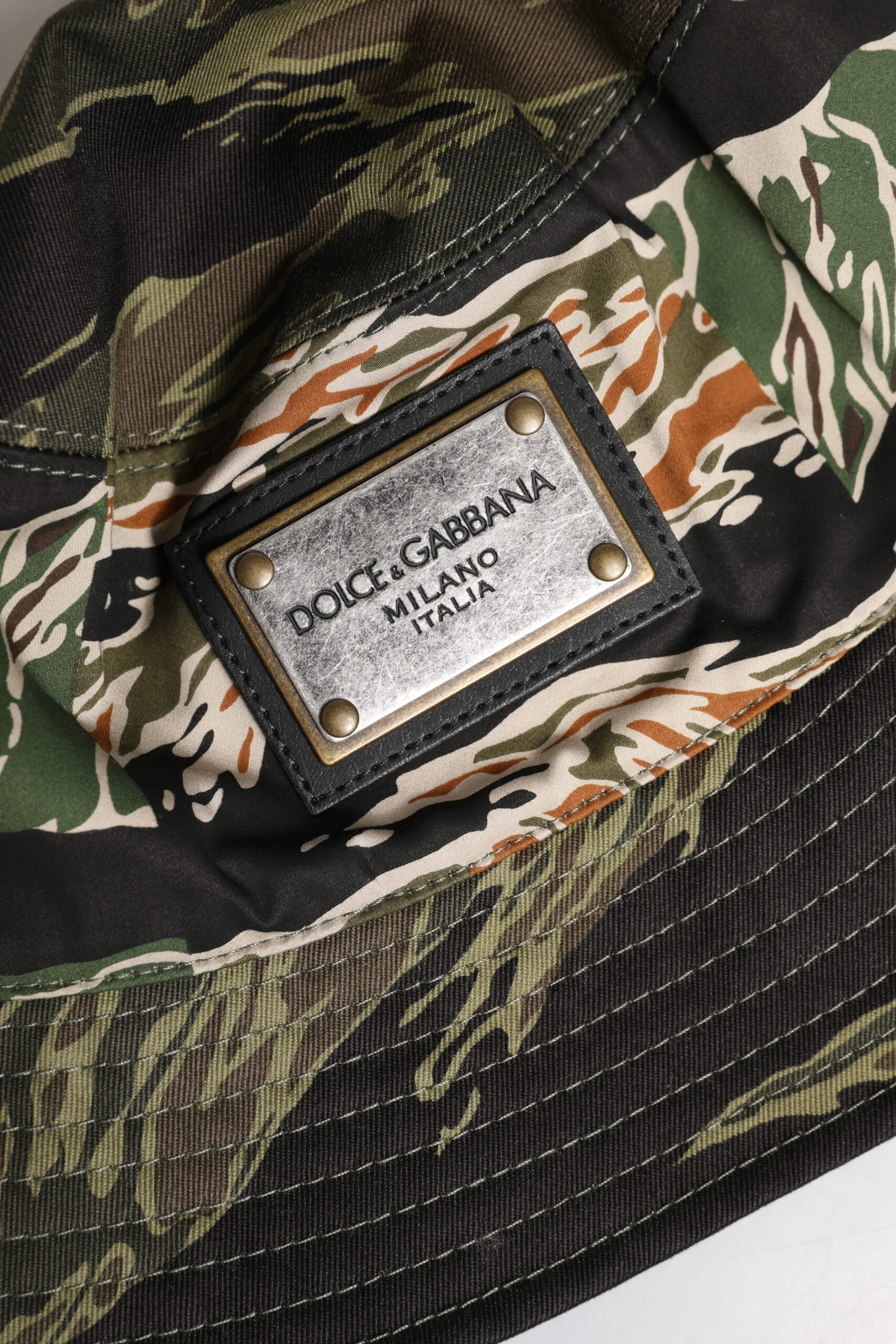 Шляпа Dolce & Gabbana Multicolor DG Plaque с широкими полями (Панама)