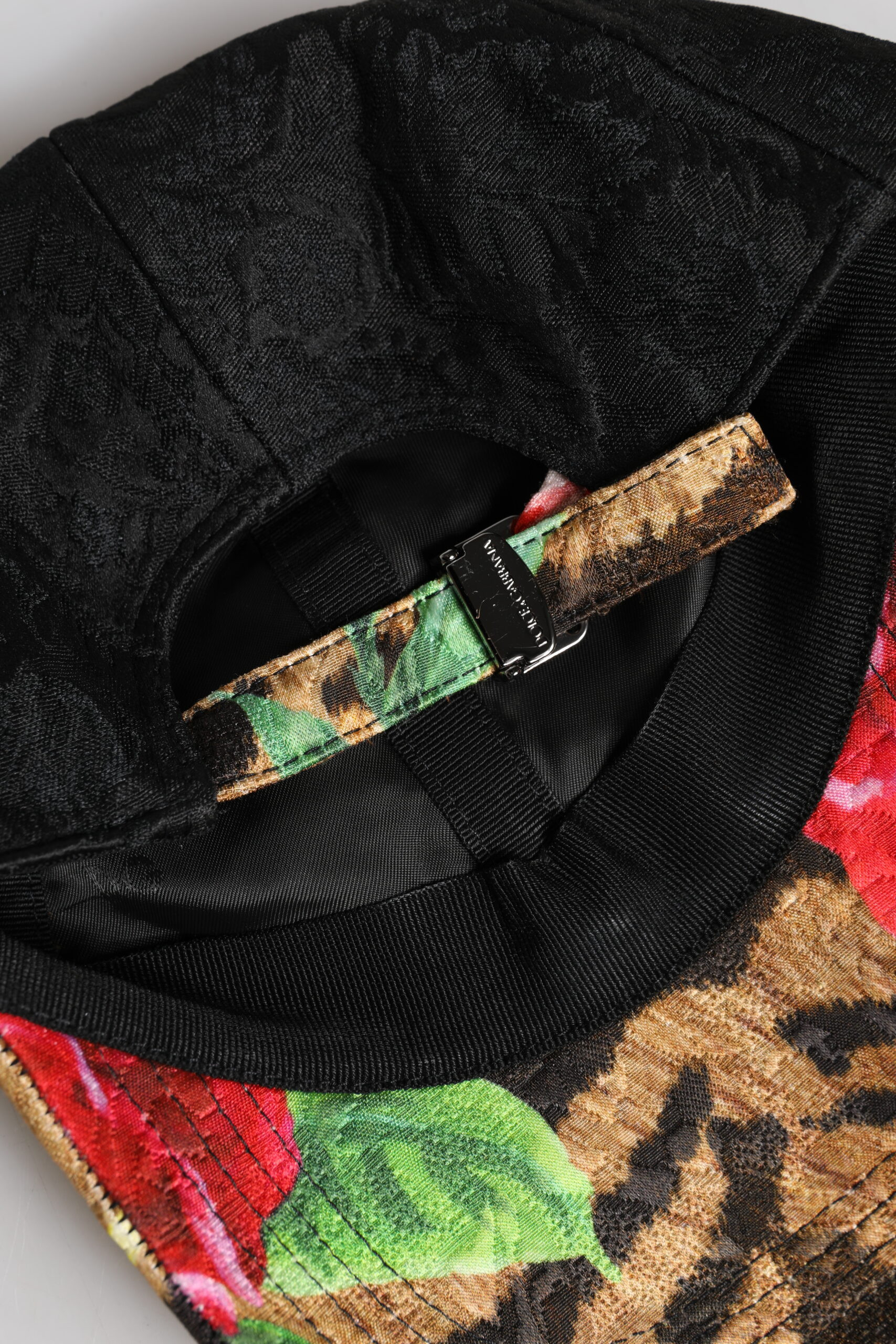 Бейсболка Dolce & Gabbana Мультиколор с нашивкой с логотипом DG, 6 панелей