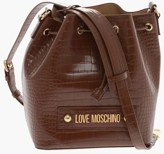 Сумка Moschino ведро с эффектом крокодила из экокожи с макси-логотипом