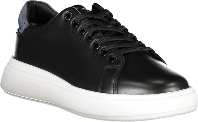 Кроссовки Calvin Klein Chic с контрастной шнуровкой
