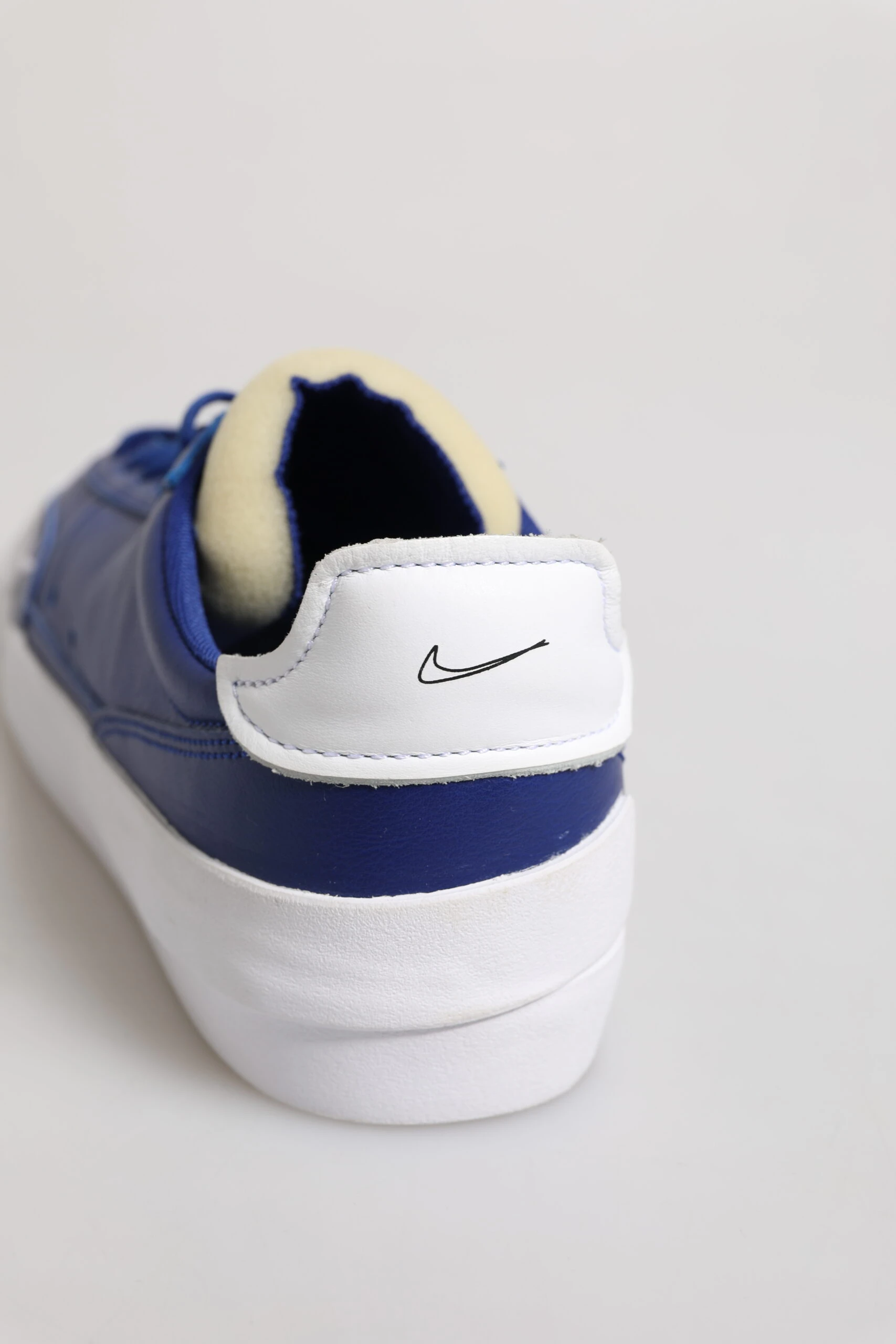 Низкие кроссовки Nike Drop-Type PRM