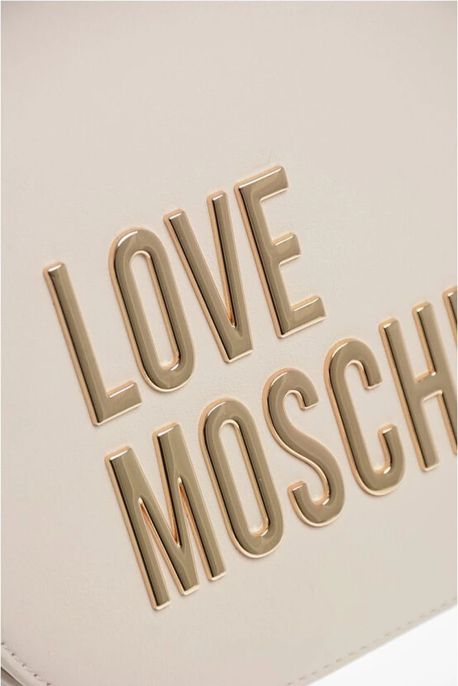 Сумка через плечо Moschino LOVE из искусственной кожи в форме седла с золотой цепочкой и макси-логотипом
