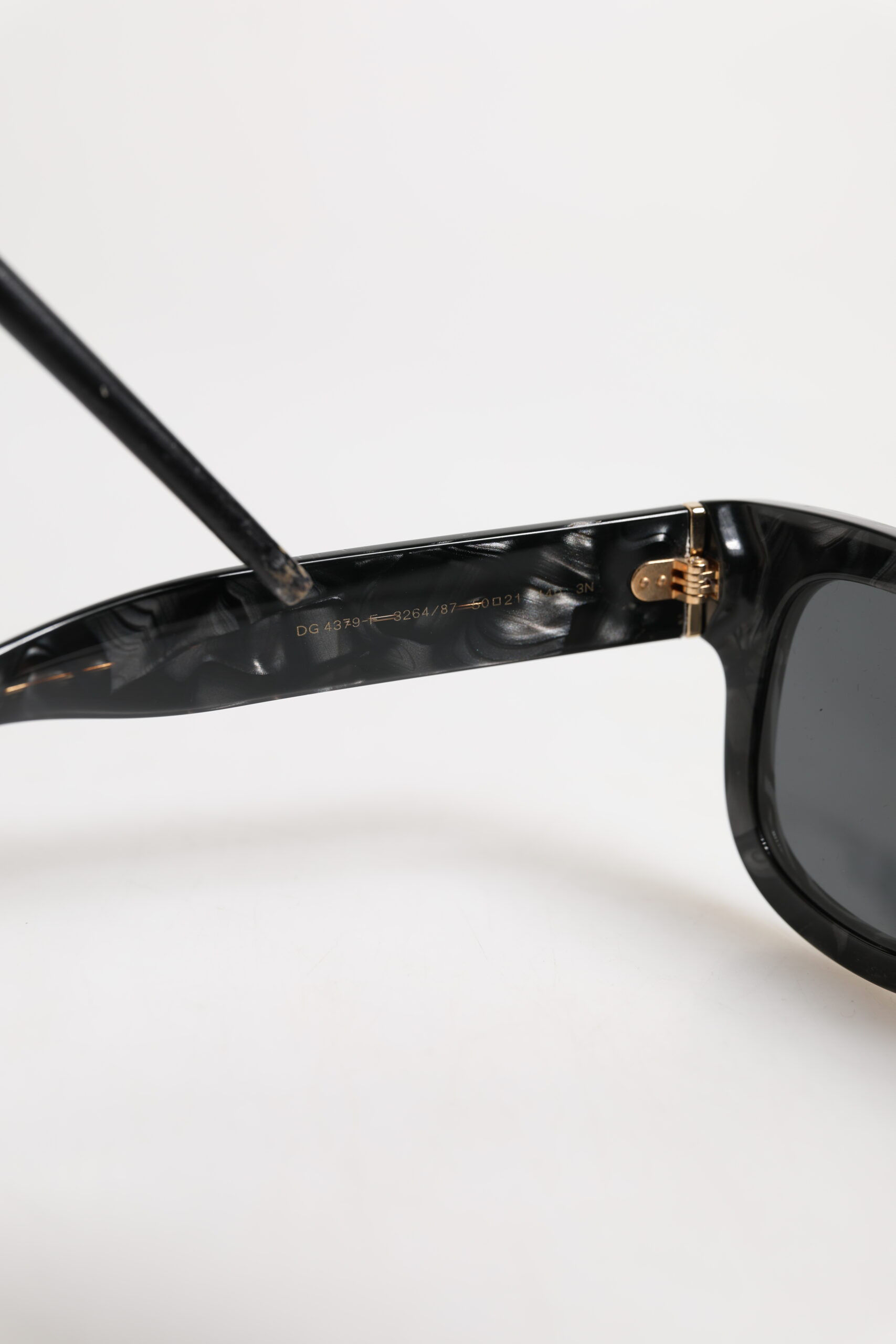 Солнцезащитные очки Dolce & Gabbana Domenico