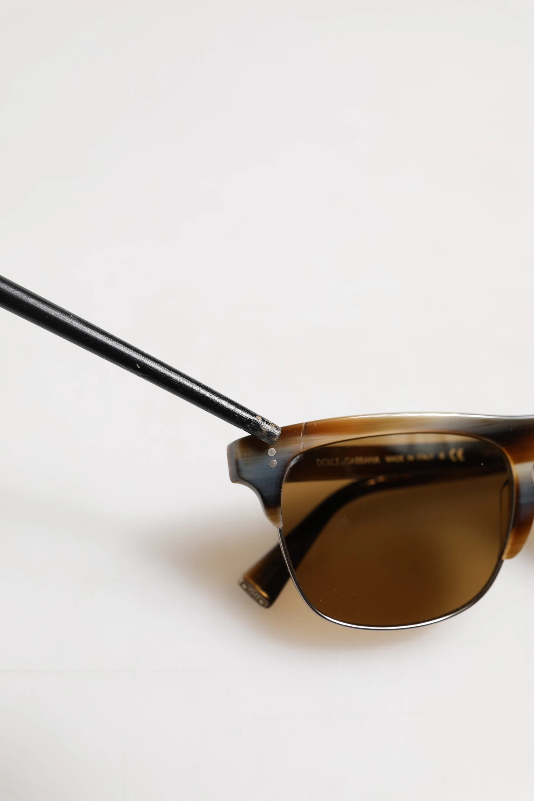 Солнцезащитные очки Dolce & Gabbana DG4305