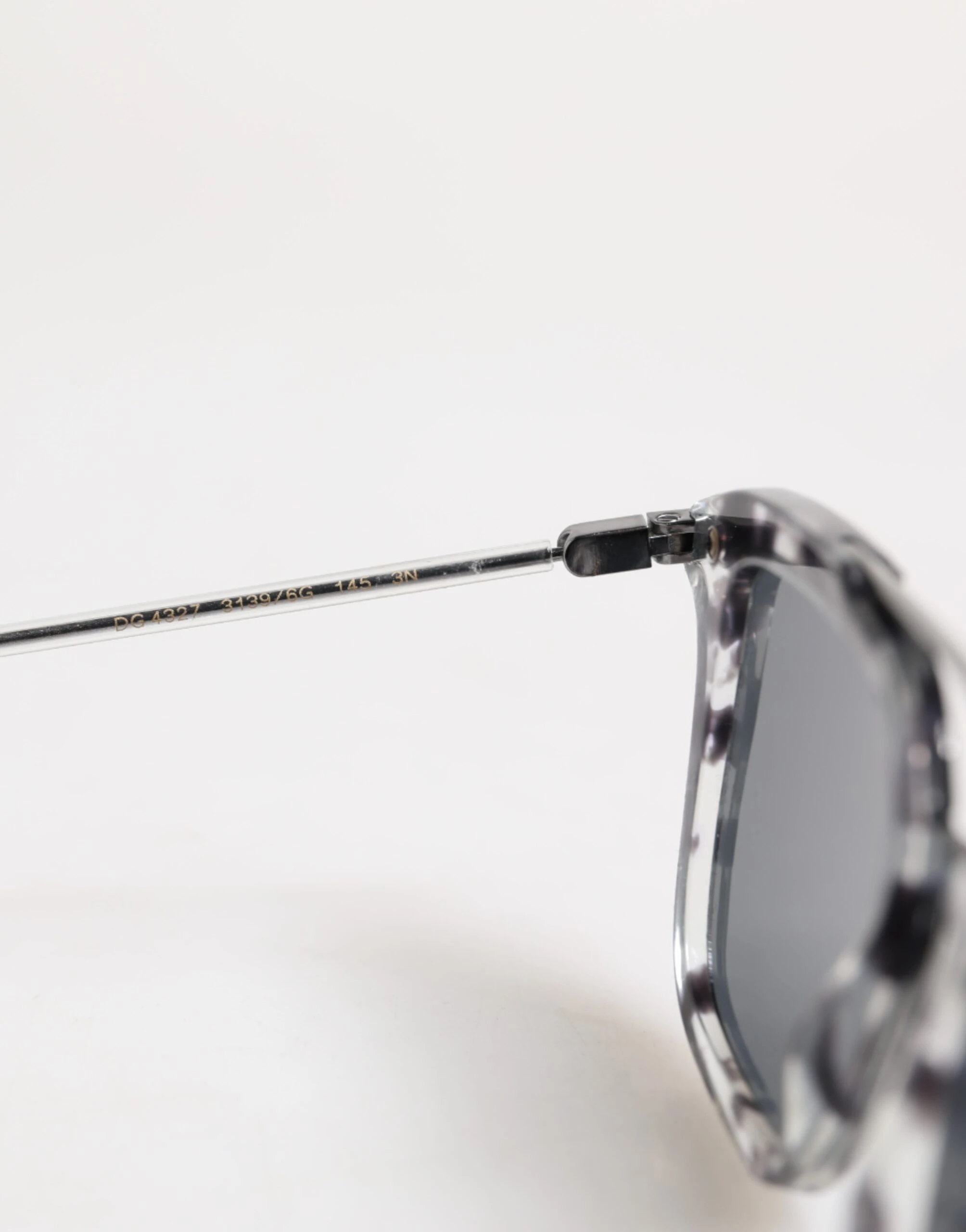 Солнцезащитные очки Dolce & Gabbana Серый Гавана Ацетат Квадратные DG4327 Очки