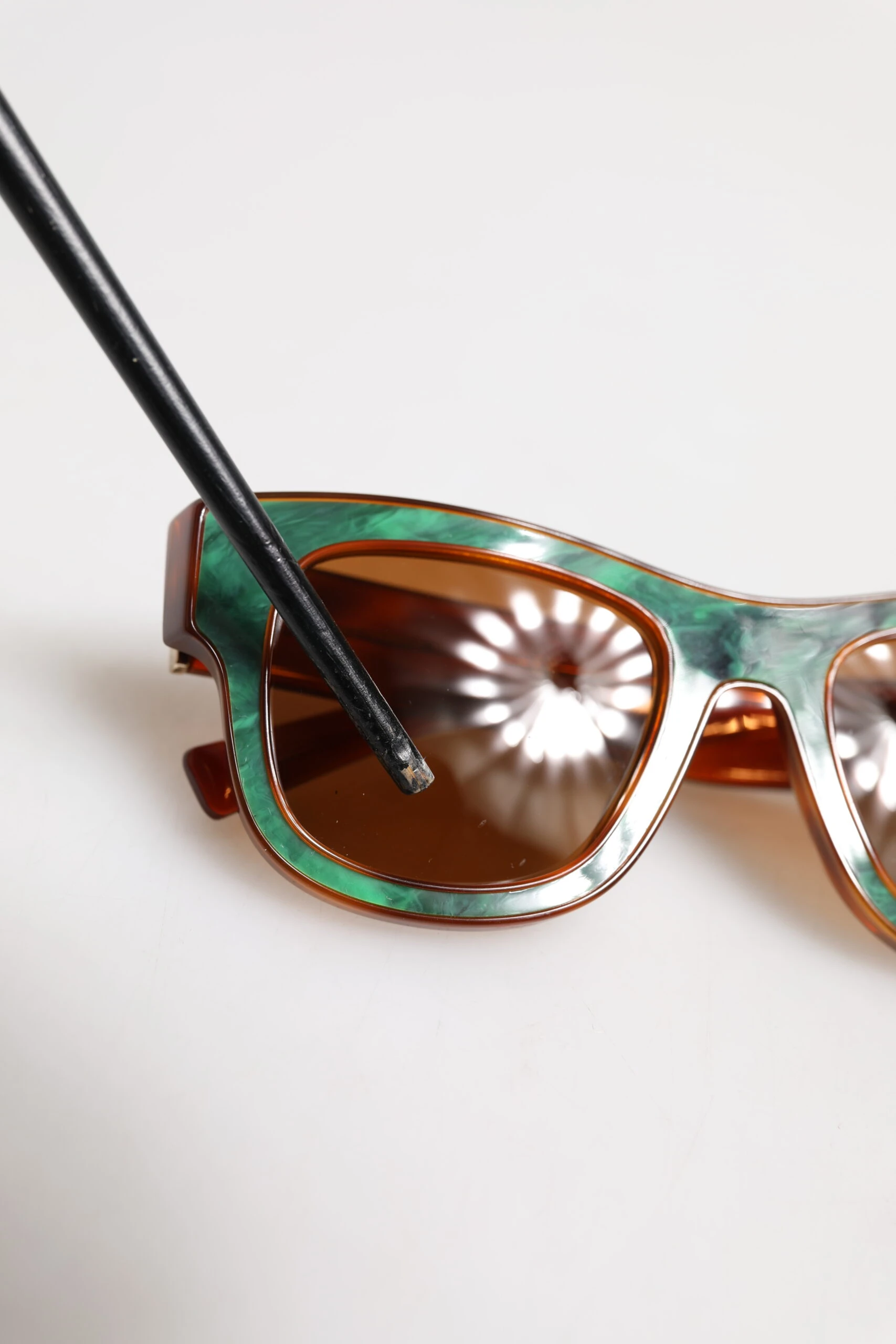 Солнцезащитные очки Dolce & Gabbana DG4379-F